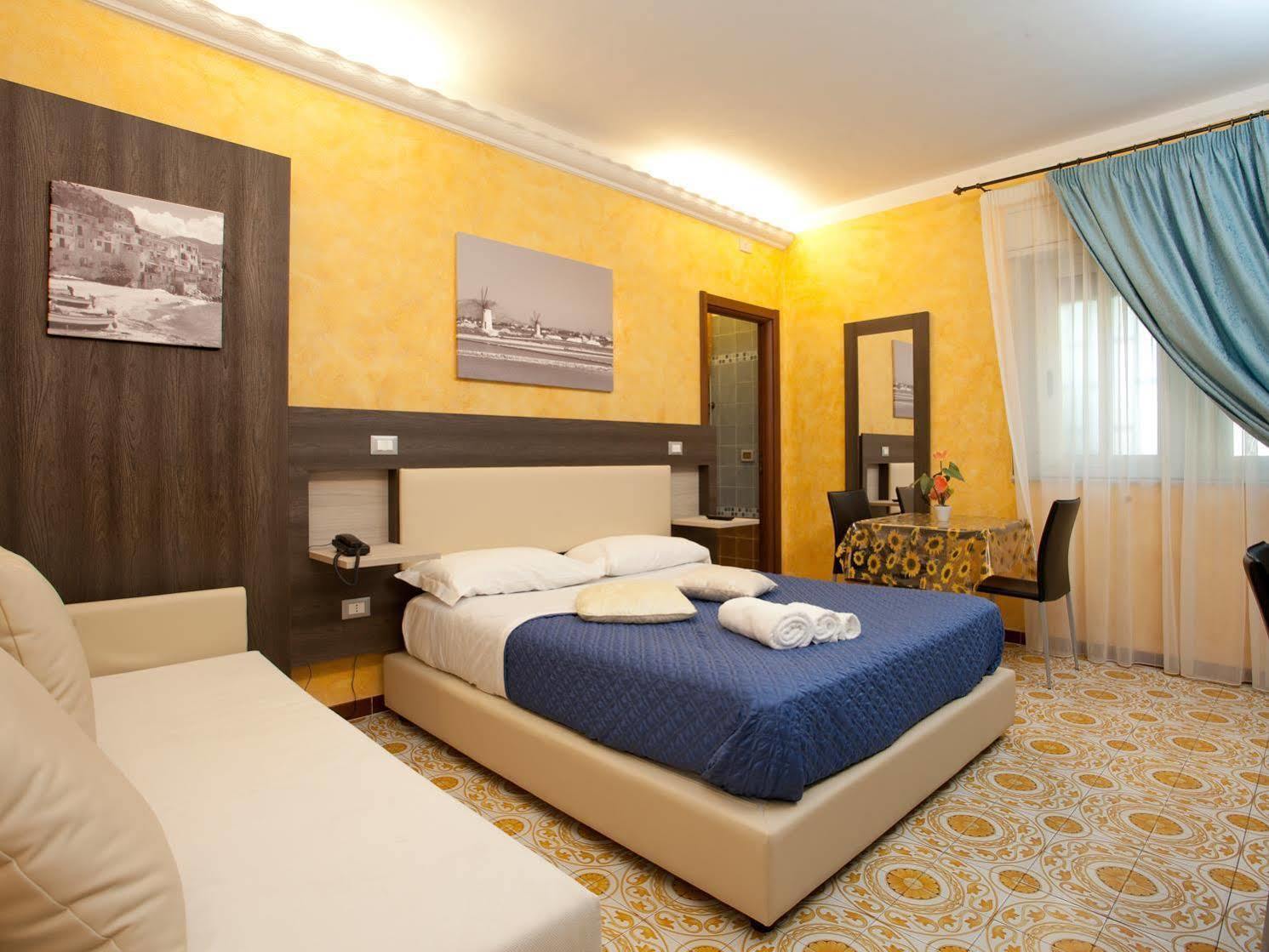 คูเนเซียส บี&บี Bed & Breakfast ชีนิซี ภายนอก รูปภาพ