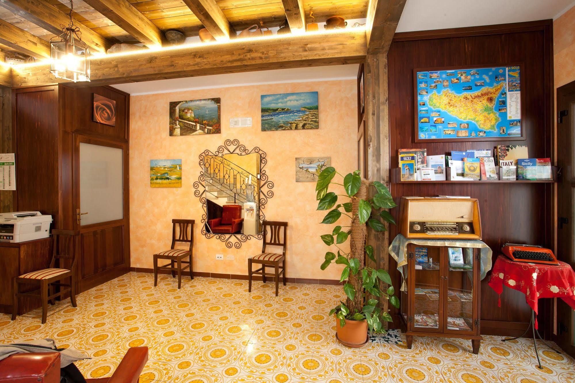 คูเนเซียส บี&บี Bed & Breakfast ชีนิซี ภายนอก รูปภาพ